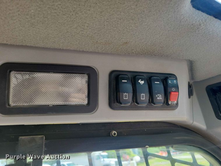 image for item DZ7278 2020 Caterpillar 262D3 skid steer loader