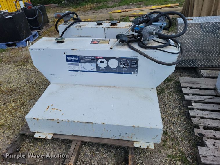 image for item DZ7279 (4) fuel tanks