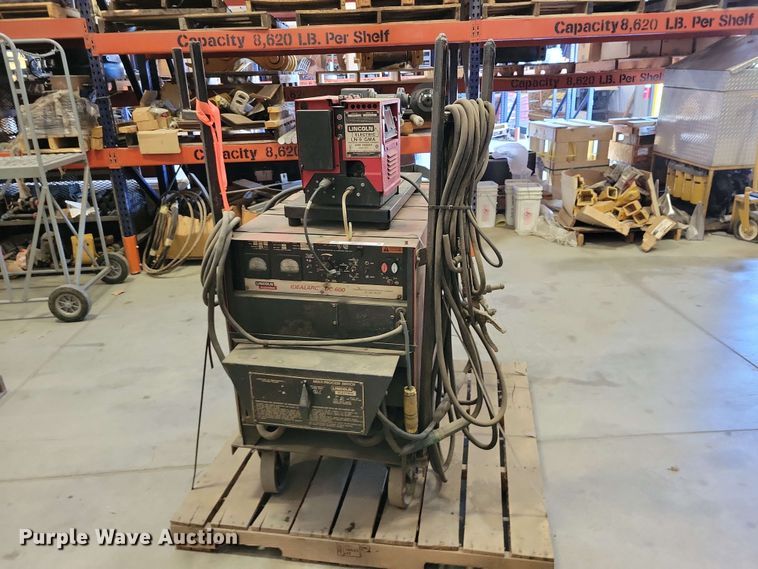 image for item DZ7281 Lincoln Idealarc DC-600 welder