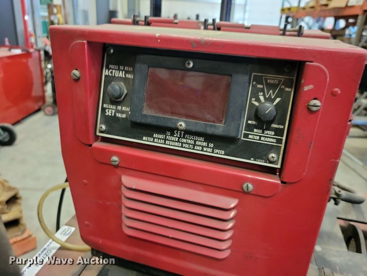 image for item DZ7281 Lincoln Idealarc DC-600 welder