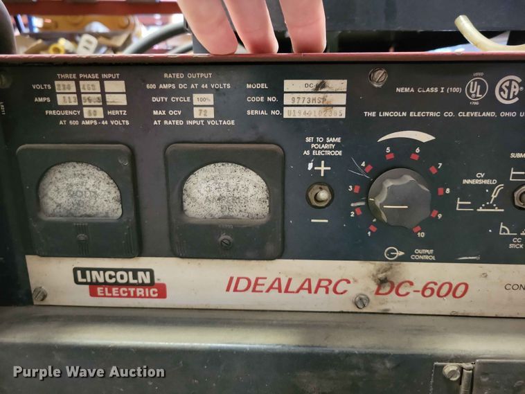 image for item DZ7281 Lincoln Idealarc DC-600 welder