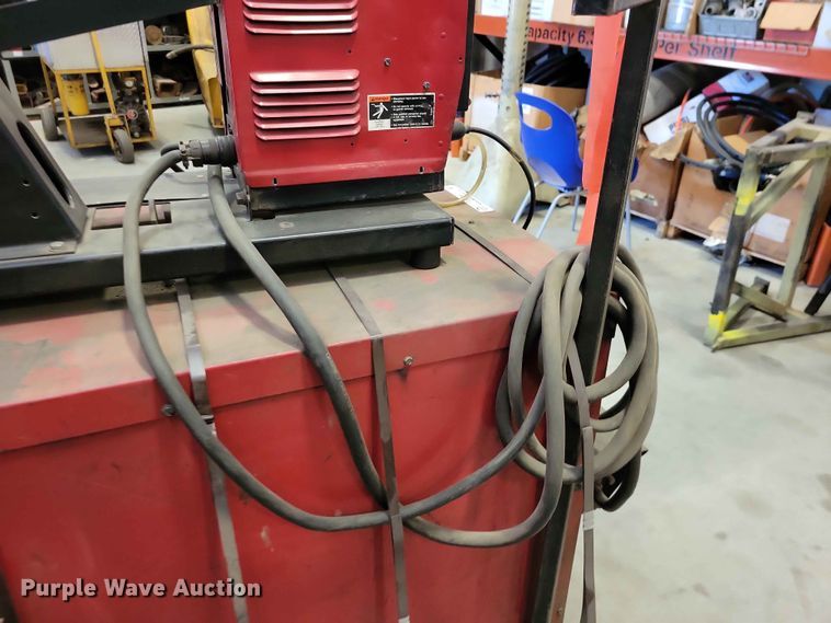 image for item DZ7281 Lincoln Idealarc DC-600 welder