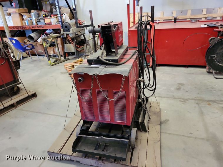 image for item DZ7282 Lincoln DC-400 welder