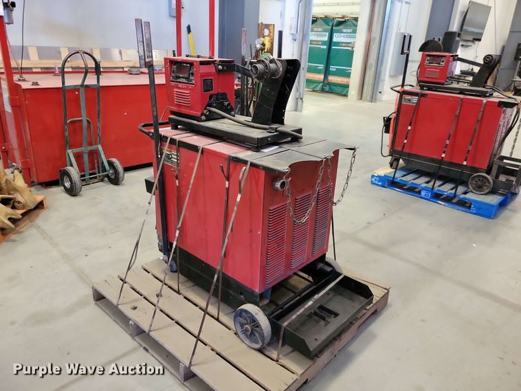 image for item DZ7282 Lincoln DC-400 welder