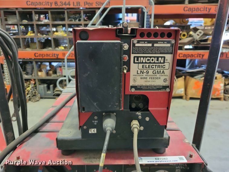 image for item DZ7282 Lincoln DC-400 welder