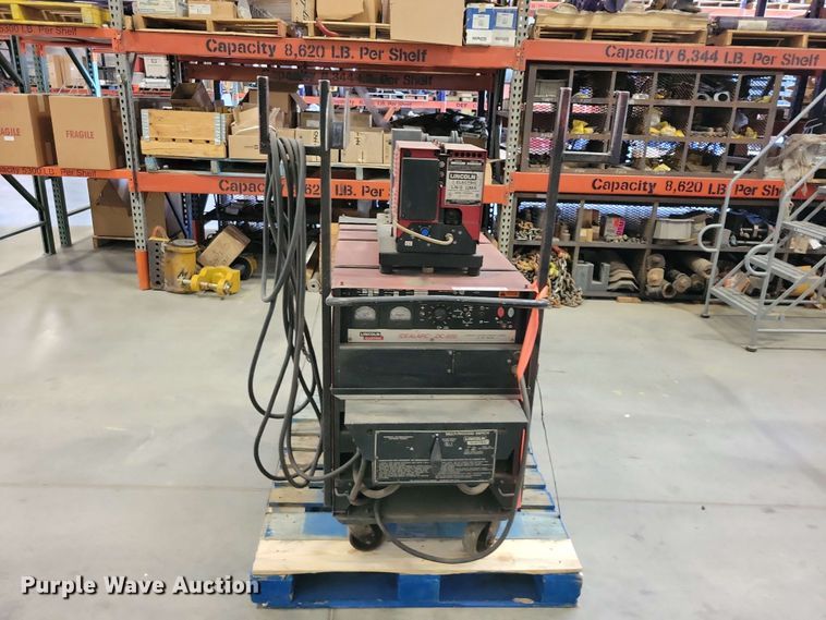 image for item DZ7283 Lincoln Idealarc DC-600 welder