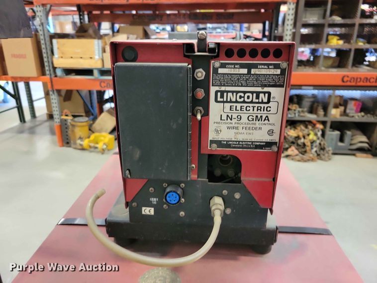 image for item DZ7283 Lincoln Idealarc DC-600 welder