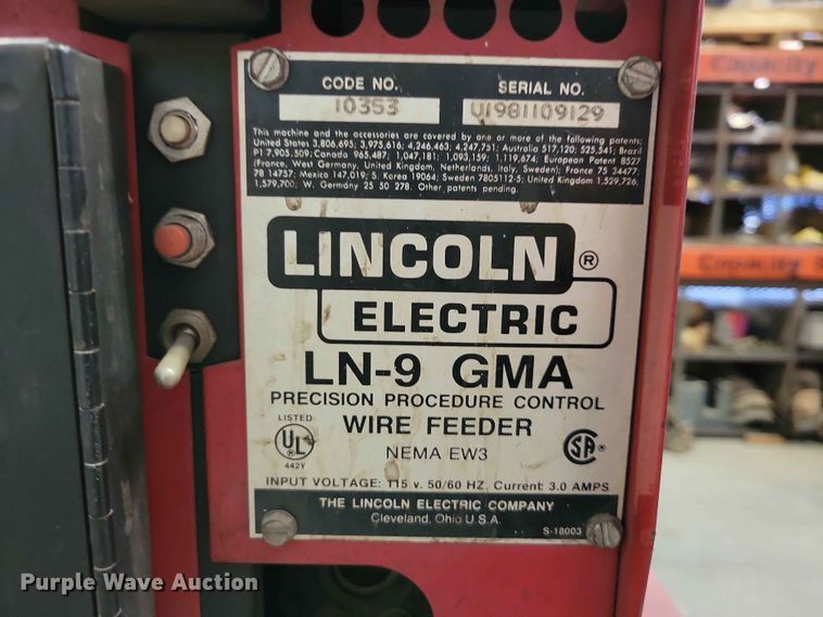 image for item DZ7283 Lincoln Idealarc DC-600 welder