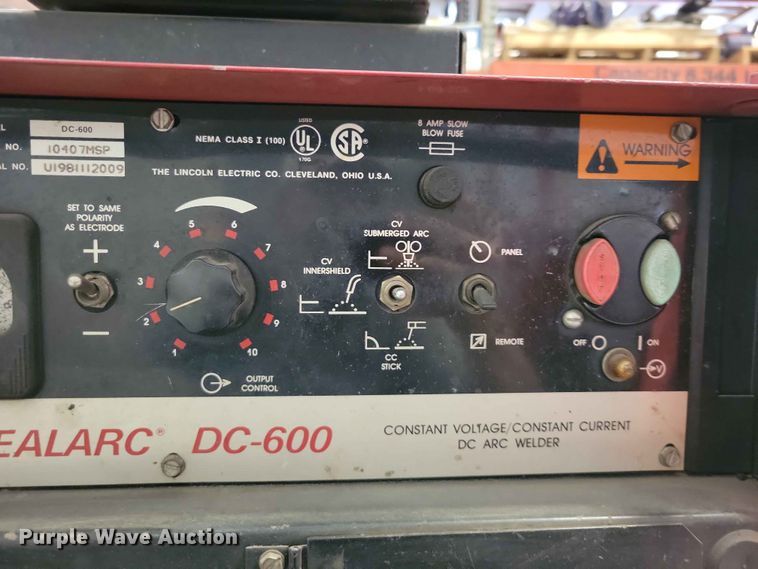 image for item DZ7283 Lincoln Idealarc DC-600 welder