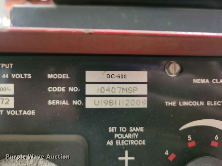 image for item DZ7283 Lincoln Idealarc DC-600 welder