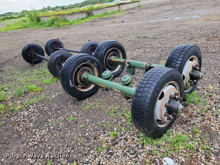 image for item DZ7285 (4) trailer axles