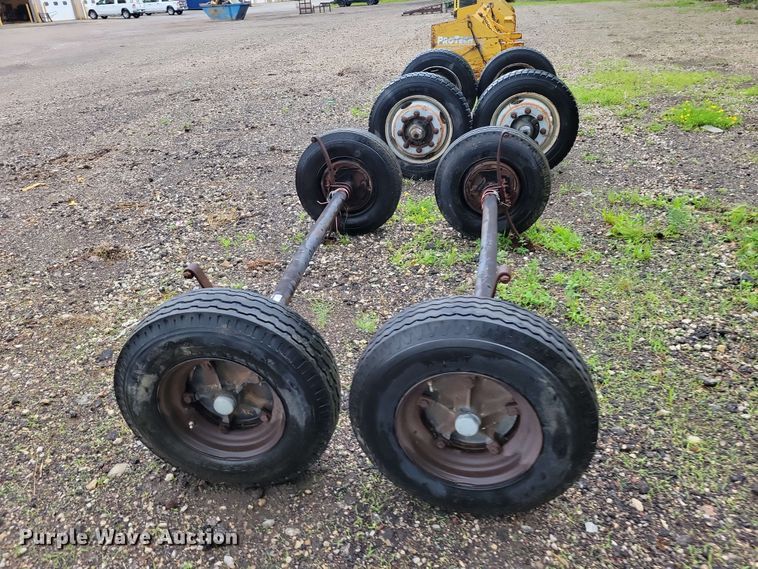 image for item DZ7285 (4) trailer axles