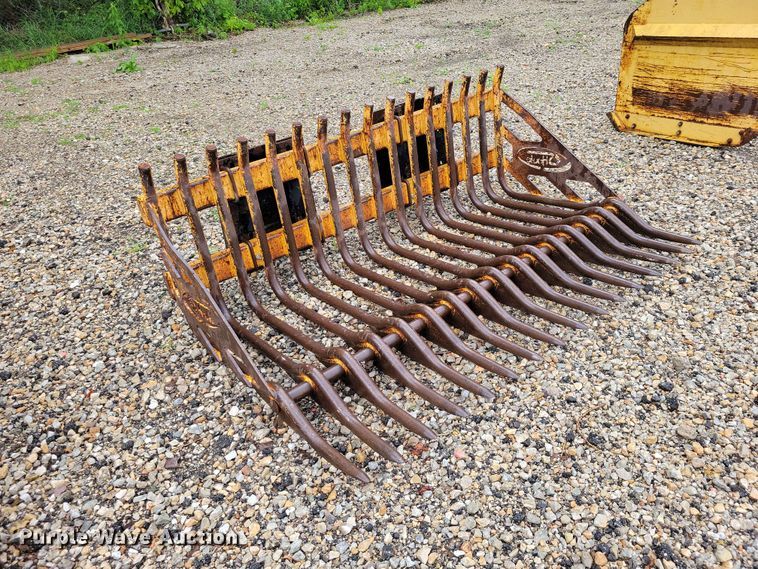 image for item DZ7288 Shoule HB-6 skid steer rock bucket