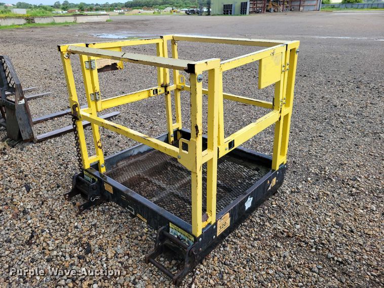 image for item DZ7292 Star Ind 1204G man basket