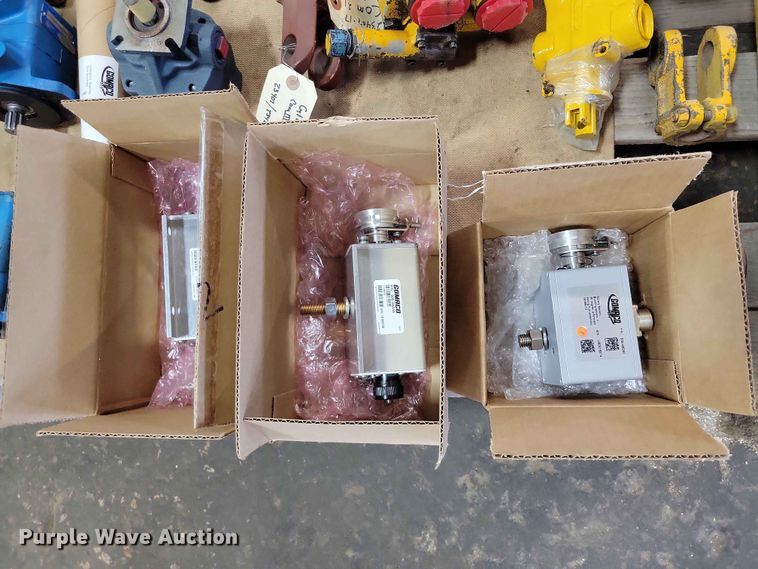 image for item DZ7300 Paver parts