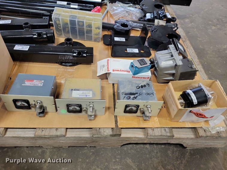 image for item DZ7300 Paver parts