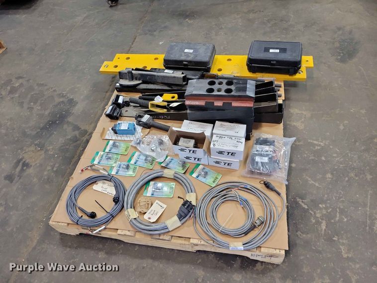 image for item DZ7300 Paver parts