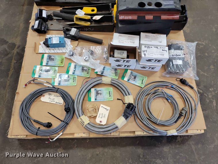 image for item DZ7300 Paver parts