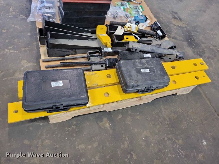 image for item DZ7300 Paver parts