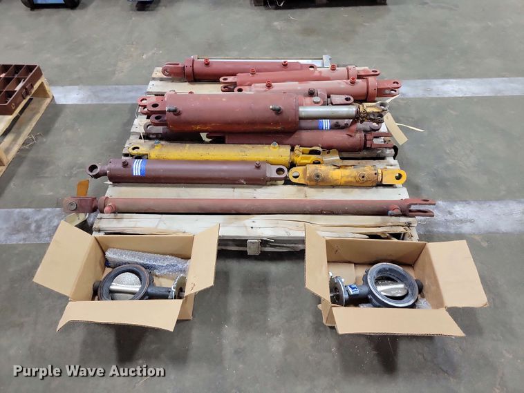 image for item DZ7307 Hydraulic cylinders