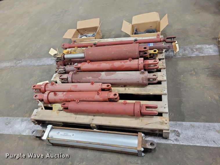 image for item DZ7307 Hydraulic cylinders