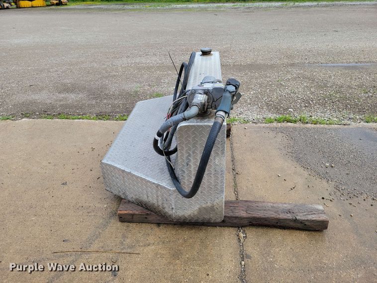 image for item DZ7316 Fuel tank