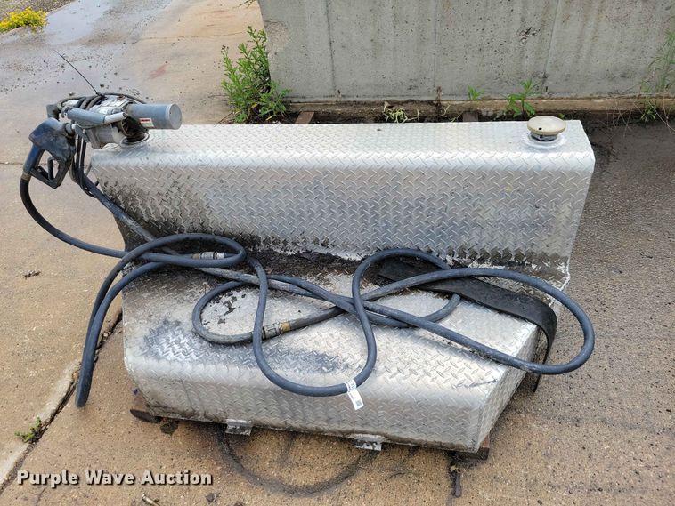 image for item DZ7317 (2) fuel tanks