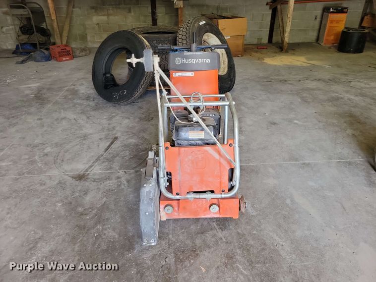 image for item DZ7322 2014 Husqvarna  FS413 concrete saw
