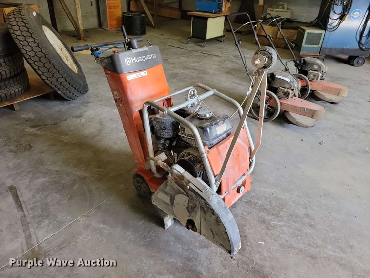 image for item DZ7322 2014 Husqvarna  FS413 concrete saw