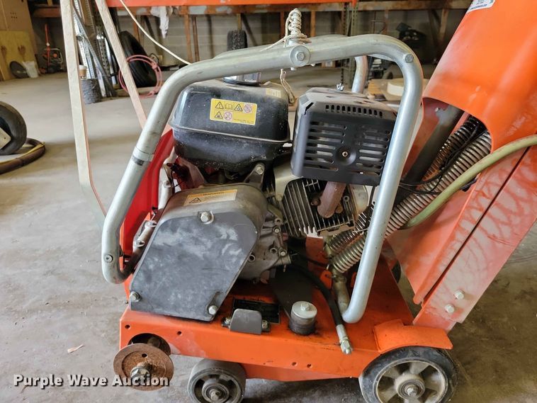 image for item DZ7322 2014 Husqvarna  FS413 concrete saw