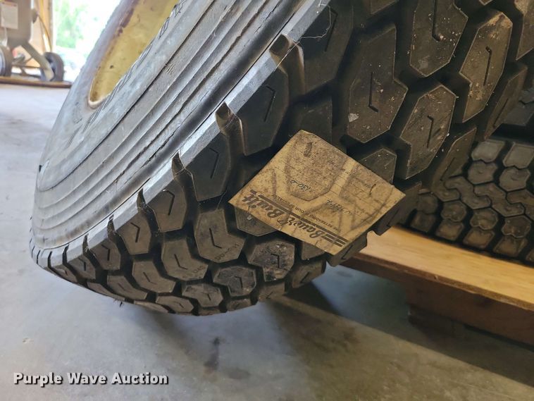 image for item DZ7324 (5) tires and wheels
