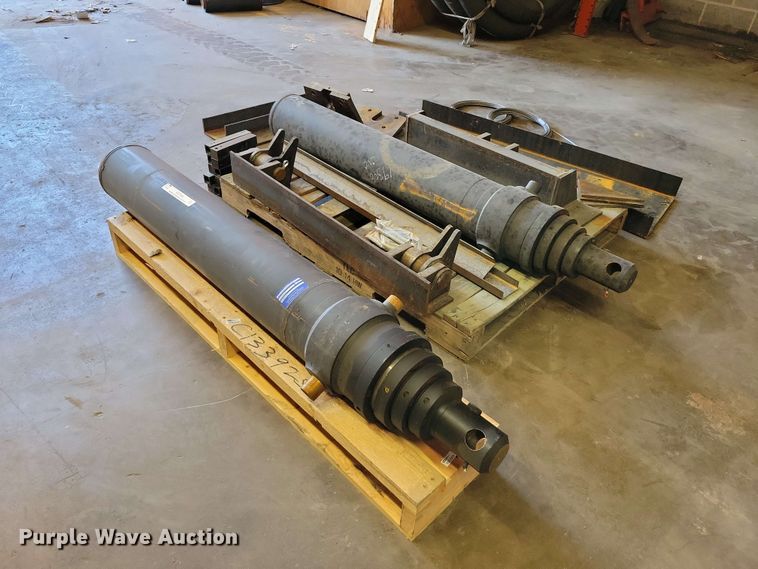 image for item DZ7326 (2) Parker dump cylinders