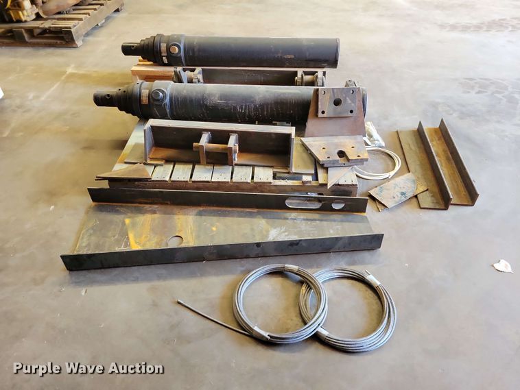 image for item DZ7326 (2) Parker dump cylinders