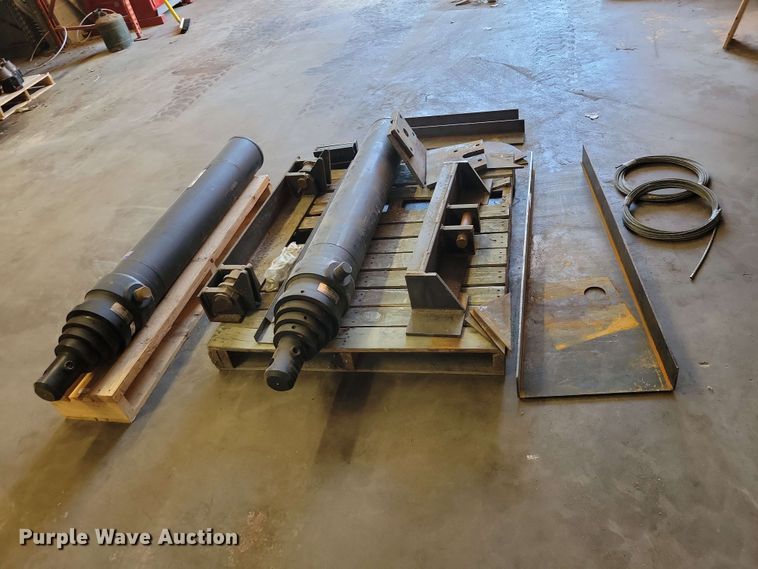 image for item DZ7326 (2) Parker dump cylinders