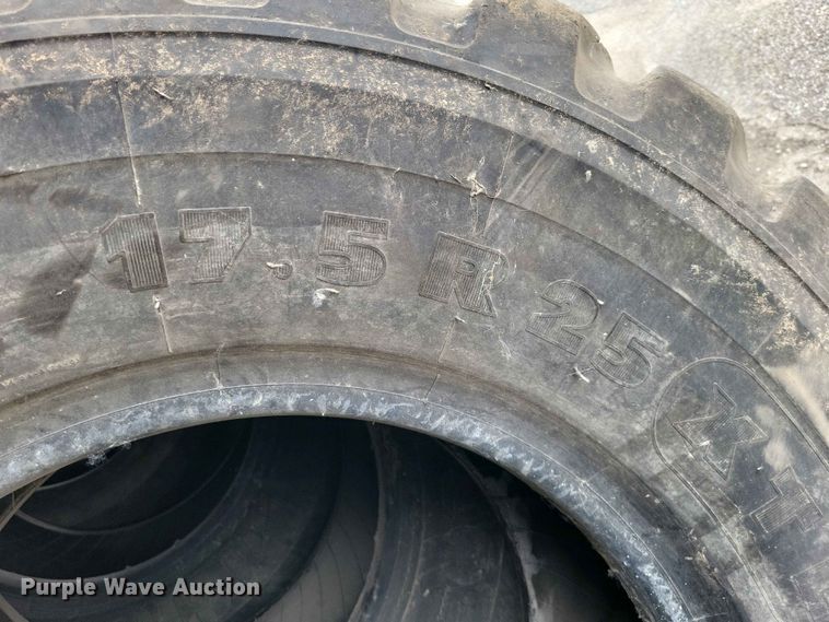 image for item DZ7332 (9) 17.5R25 tires and wheels