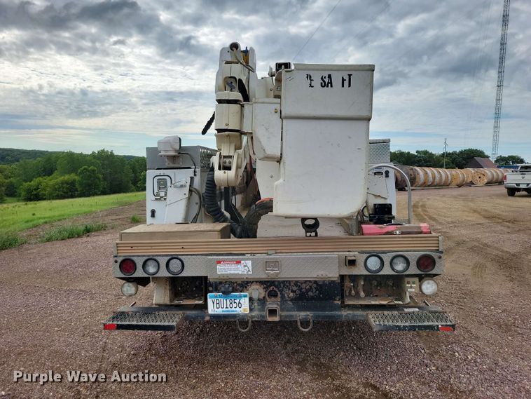 image for item DZ7334 2017 Ford F550 bucket truck