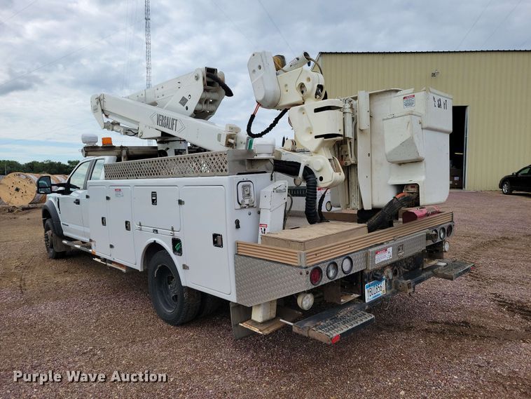 image for item DZ7334 2017 Ford F550 bucket truck