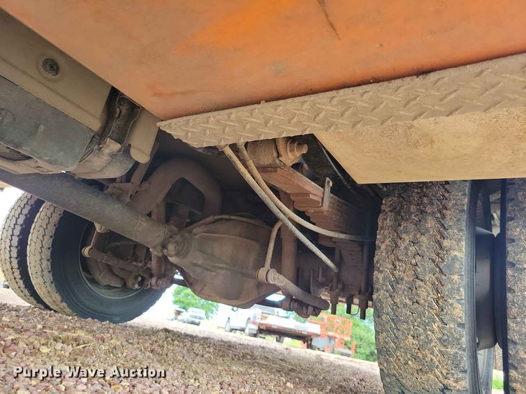 image for item DZ7334 2017 Ford F550 bucket truck