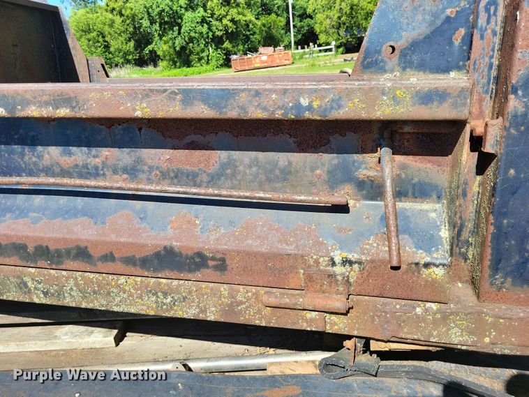 image for item DZ7339 Dump bed