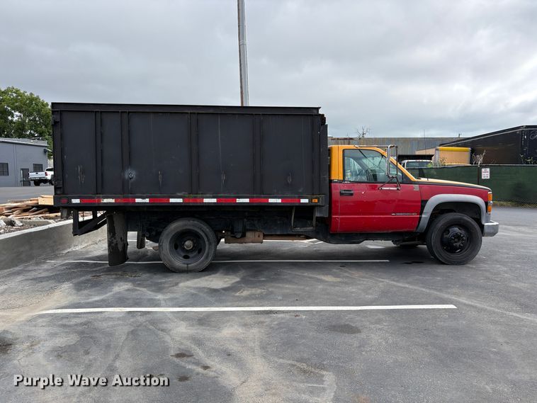 image for item EC8357 1998 Chevrolet C3500 dump truck