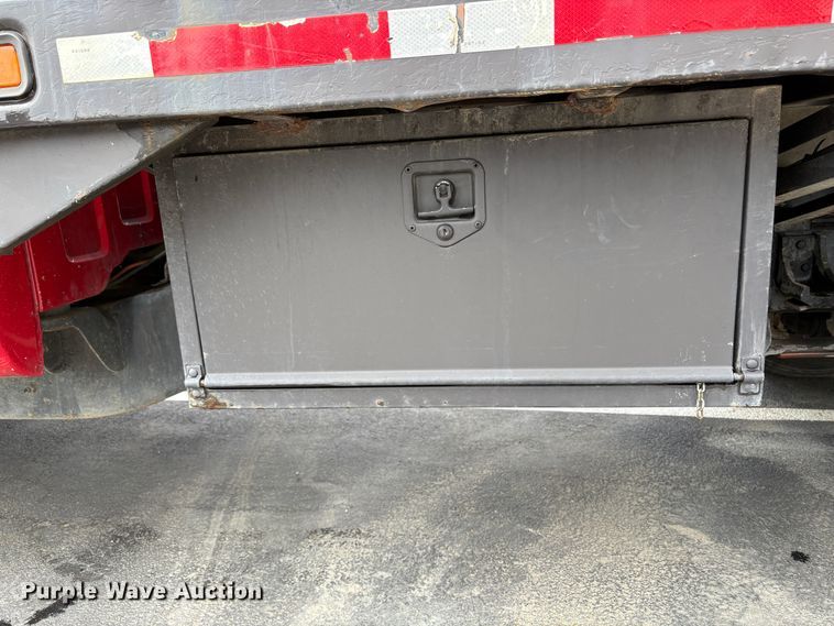 image for item EC8357 1998 Chevrolet C3500 dump truck