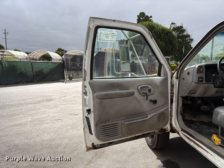 image for item EC8357 1998 Chevrolet C3500 dump truck