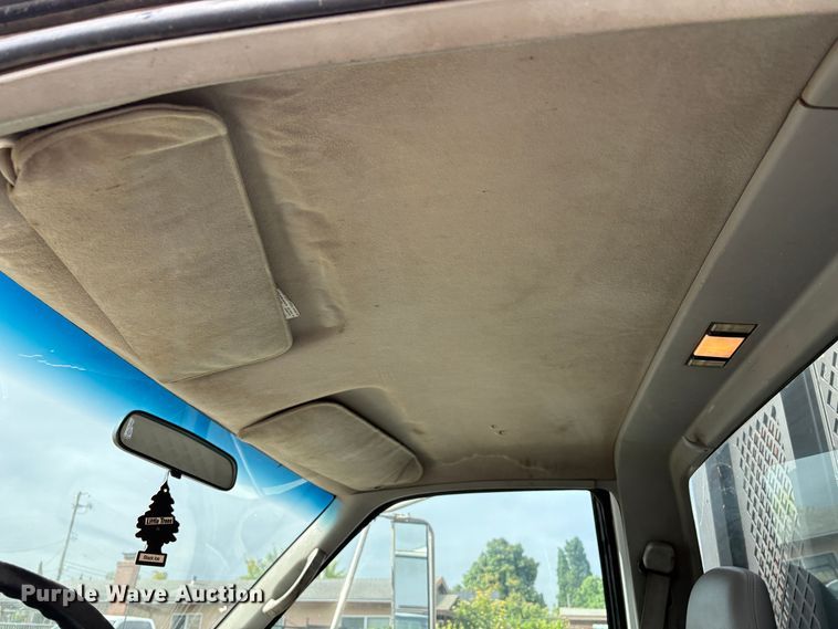 image for item EC8357 1998 Chevrolet C3500 dump truck