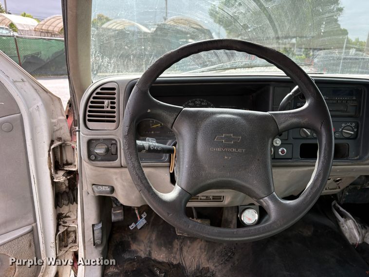 image for item EC8357 1998 Chevrolet C3500 dump truck
