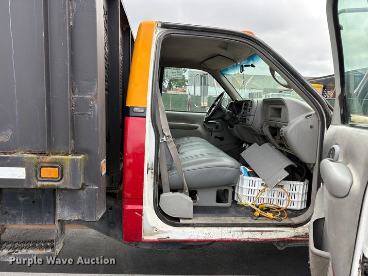image for item EC8357 1998 Chevrolet C3500 dump truck