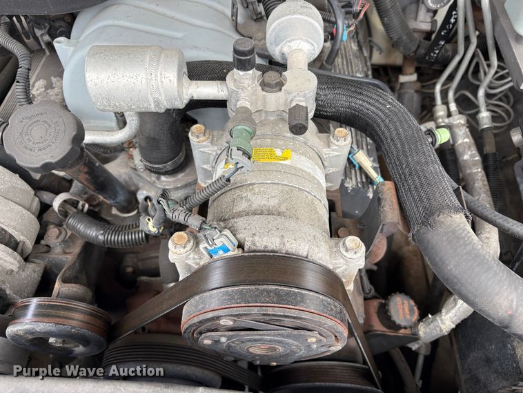 image for item EC8357 1998 Chevrolet C3500 dump truck