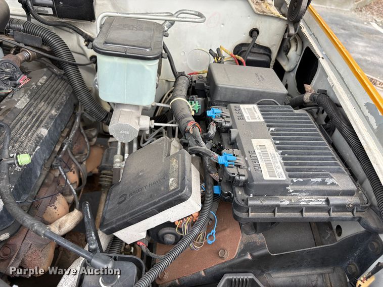 image for item EC8357 1998 Chevrolet C3500 dump truck