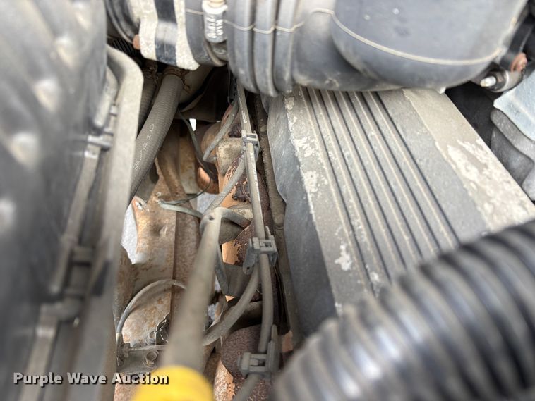 image for item EC8357 1998 Chevrolet C3500 dump truck