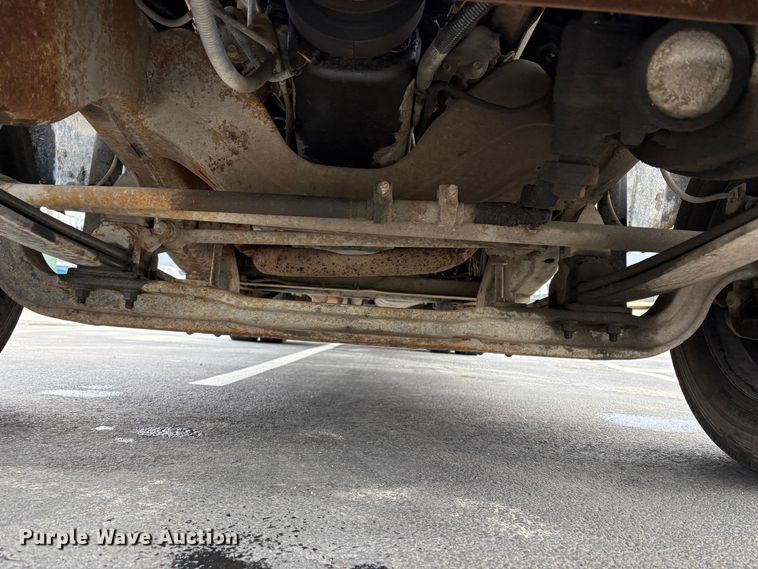 image for item EC8357 1998 Chevrolet C3500 dump truck