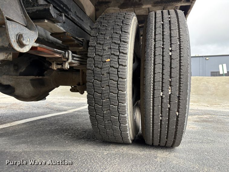 image for item EC8357 1998 Chevrolet C3500 dump truck